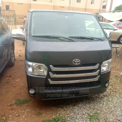 🚐 2016 Toyota HiAce Spacious Van | Available in Isolo - Low Mileage & Reliable