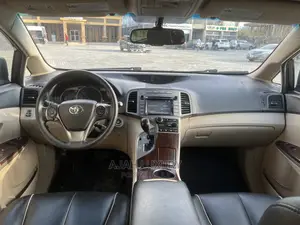 🚙 2015 Toyota Venza Family-Friendly SUV | Available in Ikeja - Low Mileage & Spacious - Image 5