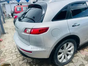🚙 2006 Infiniti FX35 Elegant SUV | Available in Lekki - Low Mileage & Well-Maintained - Image 4