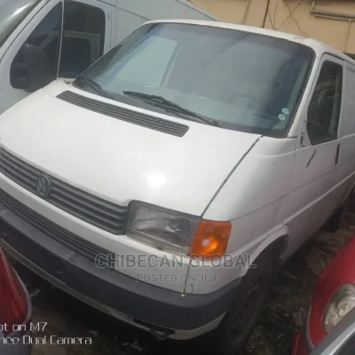 🚐 2004 Volkswagen Transporter Bus | Spacious & Reliable in Lagos - Low Mileage, New Tires