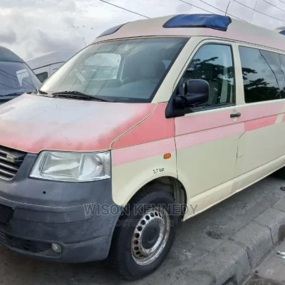 🚑 Volkswagen Transporter Ambulance | Available in Lagos - Low Mileage & Well-Maintained