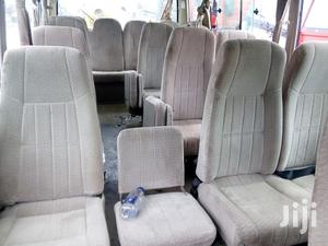 🚐 2006 Toyota Coaster Spacious Minibus | Available in Apapa - Well-Maintained & Comfortable - Image 3
