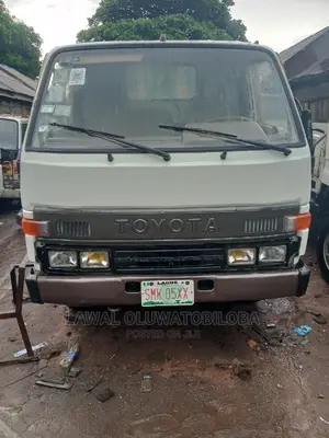 🚛 Toyota Dyna Versatile Semi-Trailer | Available in Ifako-Ijaye - Reliable & Spacious - Image 6