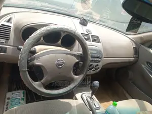 🚗 2004 Nissan Altima 2.5 | Available in Ikeja - Well-Maintained with Sunroof - Image 4