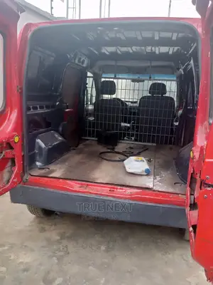 🚐 2000 Ford Transit Reliable Van | Available in Ibadan - Well-Maintained & Spacious - Image 4