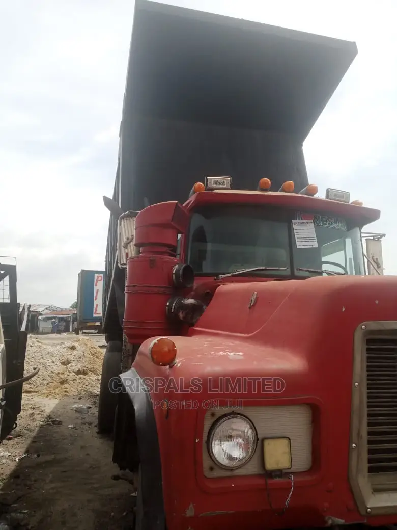 🚛 Mack Durable Dump Truck | Test Drive in Lagos - Low Mileage & Efficient