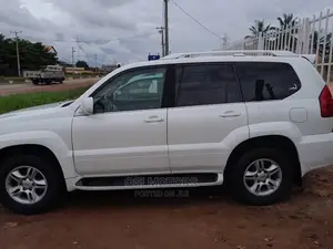 🚙 2007 Lexus GX 470 Family SUV | Available in Lagos - Low Mileage & Spacious - Image 3