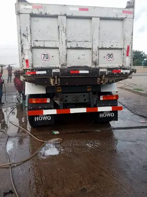 🚛 Sinotruk Howo 371 Dump Truck | Available in Abuja - New Tires & Spacious Cabin - Image 5