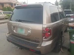 🚙 2007 Honda Pilot EX-L 4x4 | Spacious Family SUV in Ikeja - Low Mileage - Image 4