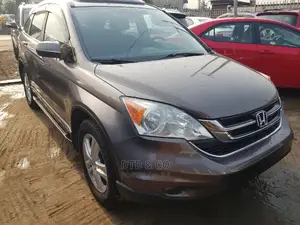 🚙 2011 Honda CR-V Compact SUV | Available in Ikeja - Fuel Efficient & Spacious