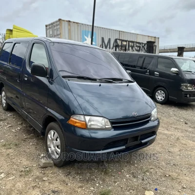 🚐 2004 Toyota HiAce Versatile Van | Available in Apapa - Low Mileage, Spacious Interior