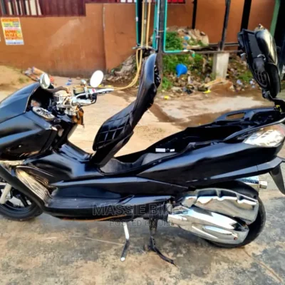 🚲 2017 Yamaha Majesty Scooter | Available in Lagos - Low Mileage, Automatic Transmission