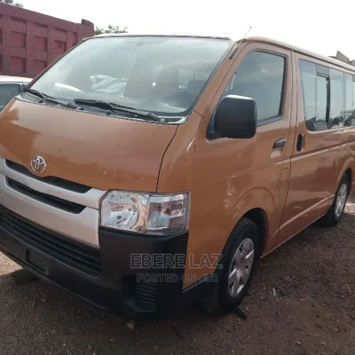 🚐 2015 Toyota Grand HiAce | Spacious Family Bus in Lagos - Well-Maintained & Reliable