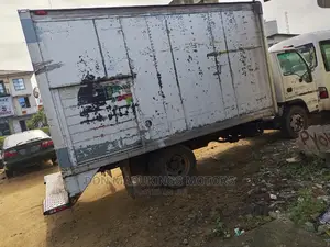 🚚 GMC Dependable Delivery Truck | Available in Lagos - Well-Maintained & Spacious - Image 6