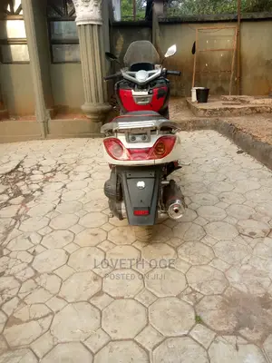 🚲 2010 SYM XPro Reliable Scooter | Available in Lagos - Low Mileage & Smooth Ride - Image 4