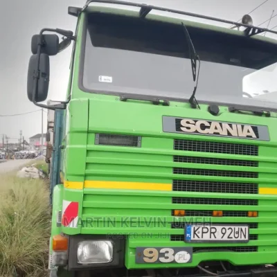 🚛 Scania 1995 Heavy-Duty Truck | Available in Amuwo-Odofin - Low Mileage & Reliable