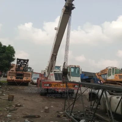 🚧 Grove 2000 Heavy-Duty Crane | Available in Lagos - Well-Maintained & Reliable