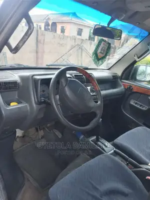 🚐 2014 Gray Suzuki APV Minibus | Spacious Family Vehicle in Lagos - Low Mileage & Eco-Friendly - Image 4
