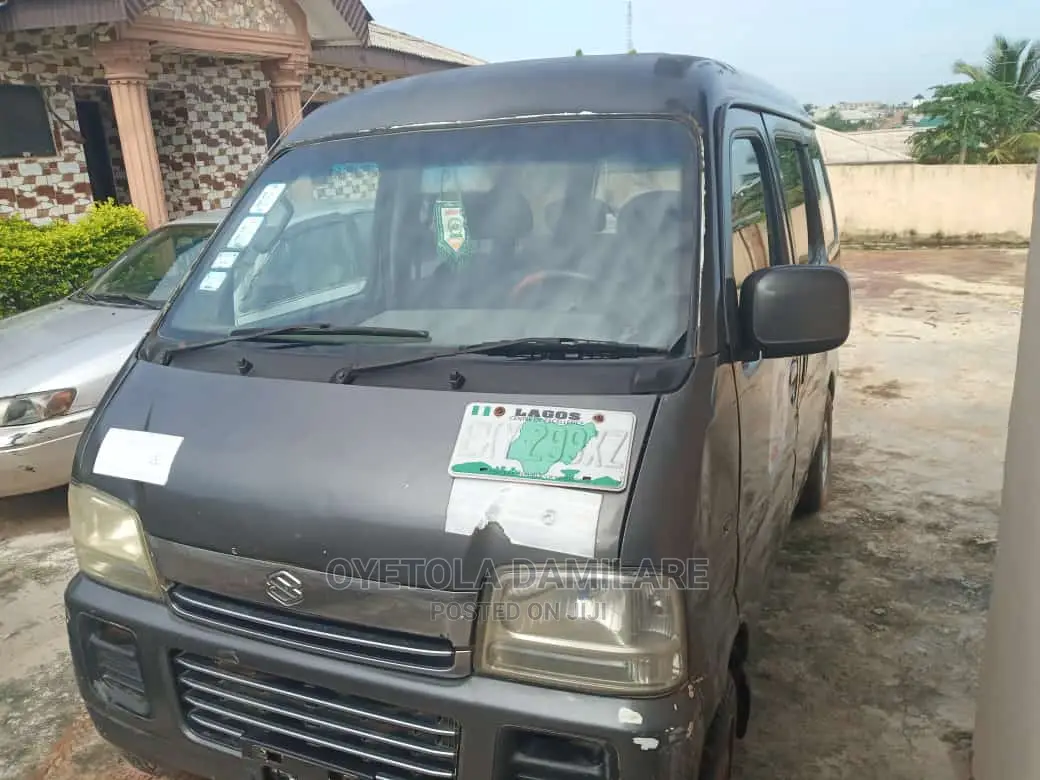 🚐 2014 Gray Suzuki APV Minibus | Spacious Family Vehicle in Lagos - Low Mileage & Eco-Friendly
