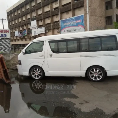🚐 2013 Toyota HiAce Reliable Van | Available in Apapa - Low Mileage & Spacious