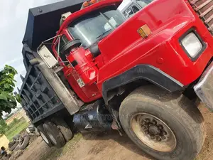 🚛 Mack Durable Tipper Truck | Available in Abuja - Great for Heavy Loads - Image 4