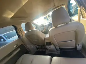 ๐ 2007 Ford Edge SE Family SUV | Available in Ikeja - Low Mileage & Spacious - Image 4