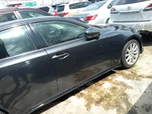 🚗 2018 Lexus IS 350 AWD | Available in Ikeja - Low Mileage & Luxurious - Image 3
