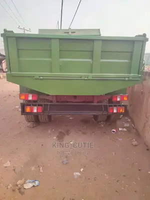 🚚 Mercedes-Benz Versatile Tipper Truck | Available in Onitsha - High Payload Capacity - Image 3