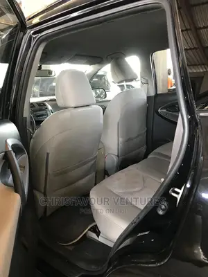 🚙 2007 Toyota RAV4 Sport | Spacious SUV in Lagos - Reliable & Family-Friendly - Image 5