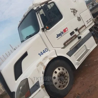 🚚 Volvo Heavy-Duty Low-Bed Truck | Available in Lagos - Low Mileage & Ready