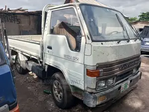 🚚 Toyota Dyna 150 Reliable Truck | Available in Ifako-Ijaiye - Spacious & Well-Maintained - Image 2