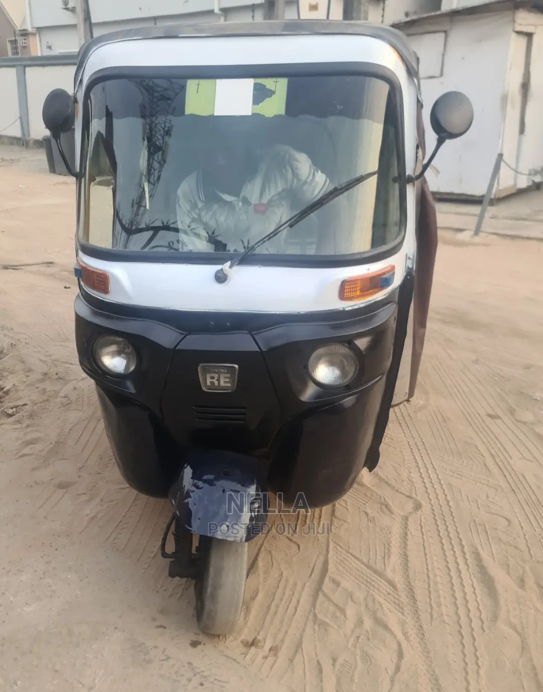 🚙 2018 Bajaj RE Tricycle | Well-Maintained in Amuwo-Odofin - AC & Music System