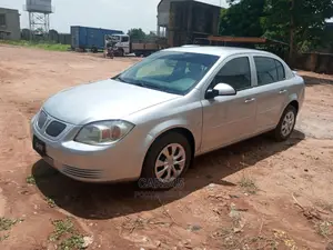 🚗 2007 Pontiac G5 Reliable Sedan | Available in Lagos - Great Fuel Efficiency