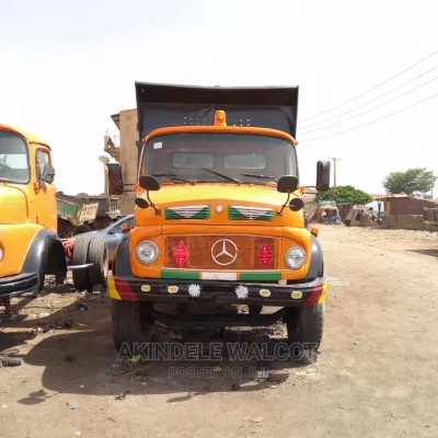 🚛 Mercedes-Benz Durable Tipper Truck | Available in Kaduna - Spacious & Reliable