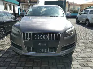 🚗 2014 Audi Q7 Family SUV | Available in Lagos - Low Mileage & Spacious - Image 3