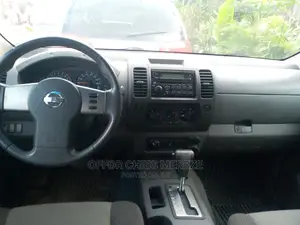 🚙 2007 Nissan Xterra Spacious SUV | Available in Lagos - Great Condition & Low Mileage - Image 4