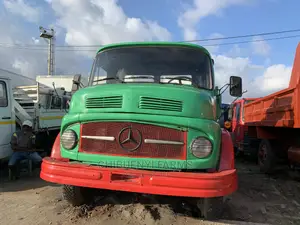 🚚 Mercedes-Benz Heavy-Duty Tipper Truck | Available in Apapa - Well-Maintained & Powerful - Image 2
