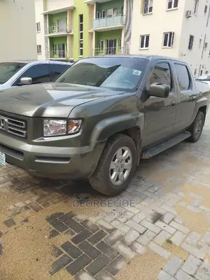 ๐ Honda Reliable Pickup Truck | Available in Ikeja - Spacious with Low Mileage - Image 5