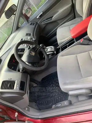 ๐ 2006 Honda Civic Burgundy Sedan | Available in Kaduna - Low Mileage & Reliable - Image 5
