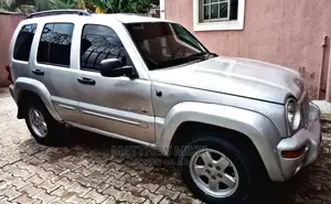 🚙 2002 Jeep Liberty | Spacious Family SUV in Benin City - Well-Maintained & Reliable - Image 4
