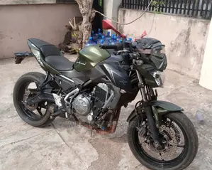 🏍️ 2018 Kawasaki Z650 Lightweight Motorcycle | Available in Akure - Low Mileage & Well-Maintained - Image 2