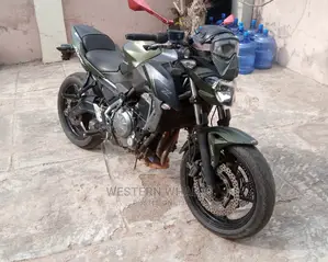 🏍️ 2018 Kawasaki Z650 Lightweight Motorcycle | Available in Akure - Low Mileage & Well-Maintained - Image 3