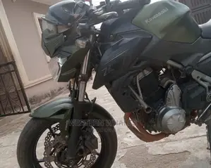 🏍️ 2018 Kawasaki Z650 Lightweight Motorcycle | Available in Akure - Low Mileage & Well-Maintained - Image 4