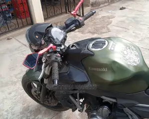 🏍️ 2018 Kawasaki Z650 Lightweight Motorcycle | Available in Akure - Low Mileage & Well-Maintained - Image 6