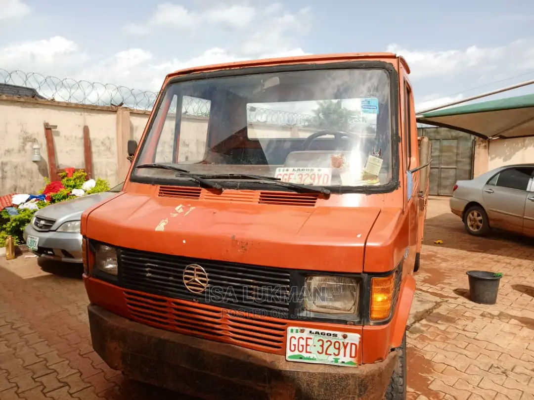 🚚 Ben 307 Diesel Truck for Sale in Lagos - Low Mileage and Reliable