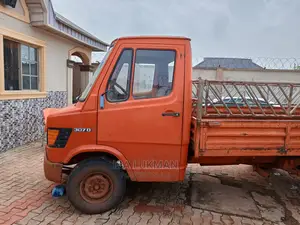 🚚 Ben 307 Diesel Truck for Sale in Lagos - Low Mileage and Reliable - Image 4
