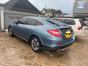 🚙 2014 Honda Crosstour Spacious Crossover | Available in Abeokuta South - Low Mileage & AWD - Image 5