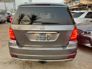🚙 2010 Mercedes-Benz GL-Class GL 450 | Spacious SUV in Lagos - Low Mileage & Well-Maintained - Image 5