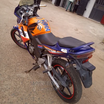 🏍️ 2011 Honda CBR Sport Bike | Available in Lagos - Low Mileage, Great Condition