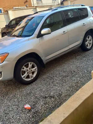 🚙 2010 Toyota RAV4 4x4 | Available in Ojodu - Spacious, Reliable SUV - Image 5